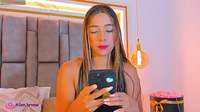 elianabrown online show from January 15, 8:56 pm