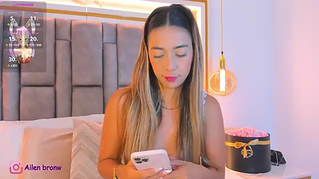 elianabrown online show from December 20, 10:45 pm