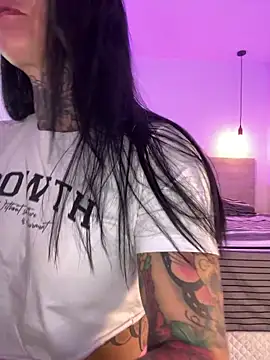 YasmimBrasil online show from November 10, 4:45 pm