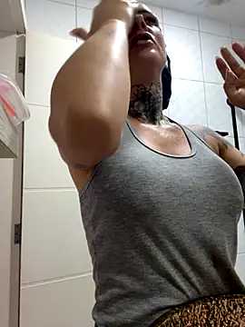 YasmimBrasil online show from October 26, 9:10 am