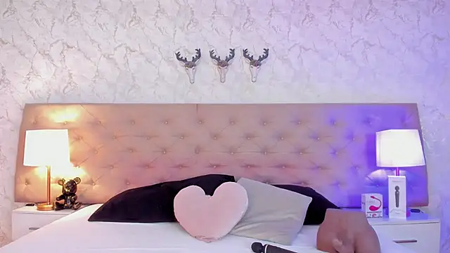 Snapshot of SofieReyes chatting on March 14, 4:19 pm SofieReyes online show from March 14, 4:19 pm