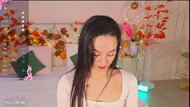 Snapshot of Lolly_Neal chatting on December 2, 4:47 am Lolly Neal online show from December 2, 4:47 am