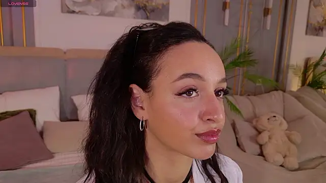 Lolly Neal online show from March 15, 3:41 pm