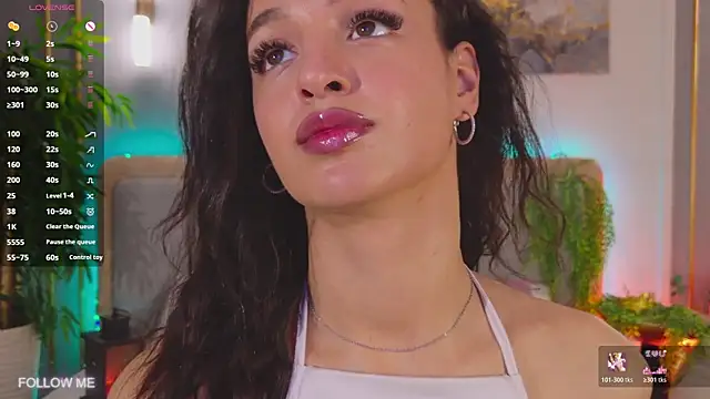 Lolly Neal online show from April 13, 3:38 pm