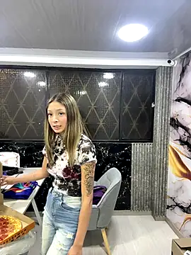 Victoria Adams14 online show from January 8, 3:01 am