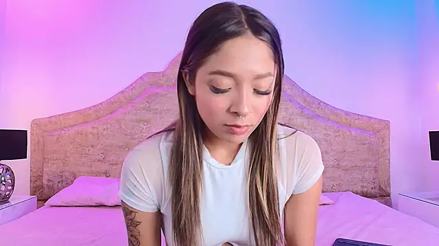 Victoria Adams14 online show from November 3, 3:34 am