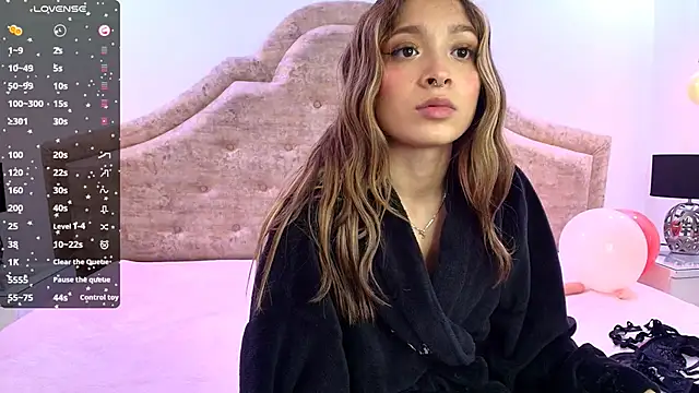 Victoria Adams14 online show from March 14, 6:18 pm