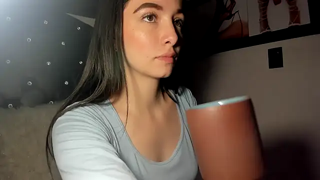 diana queen  online show from December 4, 9:36 pm