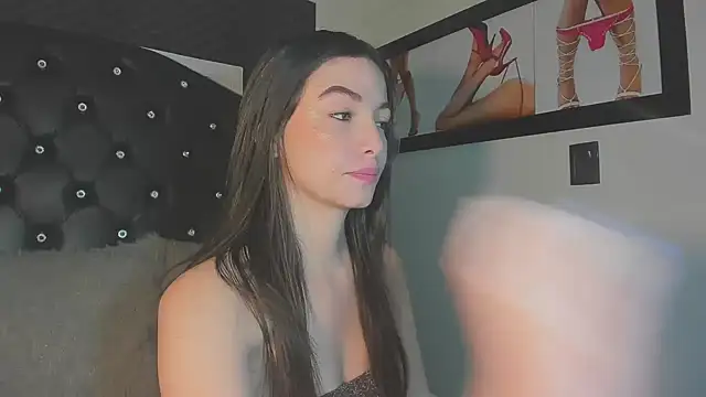 diana queen  online show from April 12, 4:38 am