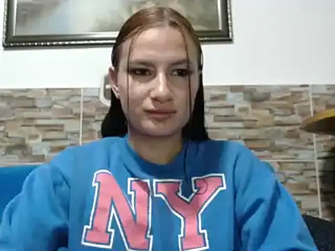 Snapshot of alice_trinity chatting on February 5, 4:59 am alice trinity online show from February 5, 4:59 am