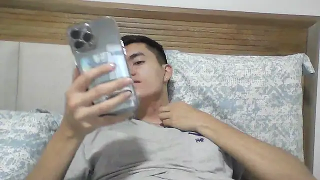 Snapshot of Estebitan_vm chatting on September 28, 5:36 am Estebitan vm online show from September 28, 5:36 am