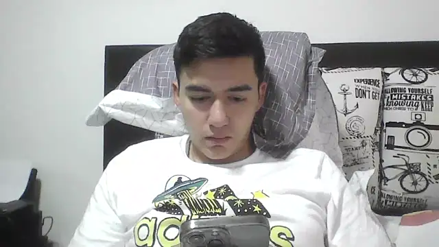 Estebitan vm online show from February 15, 10:20 pm