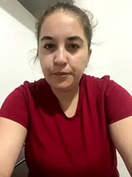 yzabell18 online show from December 16, 5:50 pm