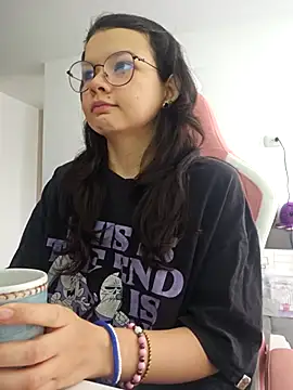 azumiichan online show from January 8, 2:12 pm