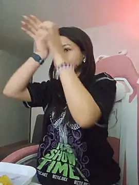 azumiichan online show from May 14, 11:57 pm