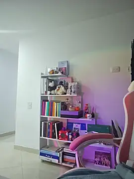 Snapshot of azumiichan chatting on February 28, 2:42 am azumiichan online show from February 28, 2:42 am