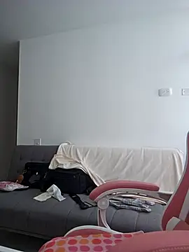 Snapshot of azumiichan chatting on September 25, 1:39 pm azumiichan online show from September 25, 1:39 pm