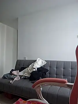 Snapshot of azumiichan chatting on October 2, 1:25 pm azumiichan online show from October 2, 1:25 pm