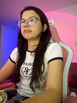 Snapshot of azumiichan chatting on September 23, 11:56 pm azumiichan online show from September 23, 11:56 pm