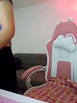 azumiichan online show from April 10, 12:06 am