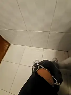 Snapshot of azumiichan chatting on January 24, 8:43 pm azumiichan online show from January 24, 8:43 pm