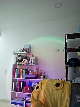 Snapshot of azumiichan chatting on January 25, 3:40 am azumiichan online show from January 25, 3:40 am