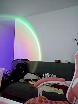 Snapshot of azumiichan chatting on October 24, 11:59 pm azumiichan online show from October 24, 11:59 pm