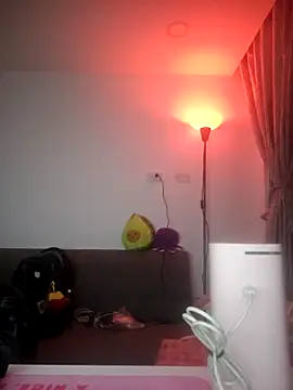 Snapshot of azumiichan chatting on December 16, 12:15 am azumiichan online show from December 16, 12:15 am