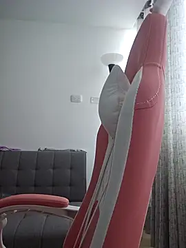 Snapshot of azumiichan chatting on September 18, 2:31 pm azumiichan online show from September 18, 2:31 pm