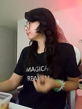 azumiichan online show from April 9, 12:45 am