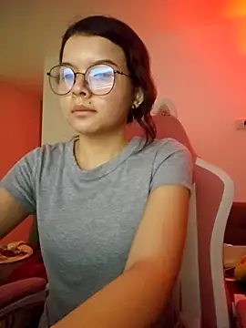 Snapshot of azumiichan chatting on November 19, 12:21 am azumiichan online show from November 19, 12:21 am