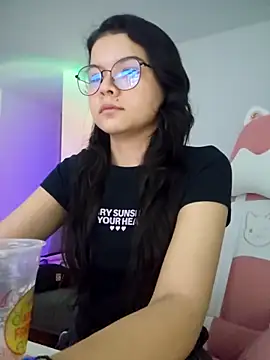 Snapshot of azumiichan chatting on October 23, 12:09 am azumiichan online show from October 23, 12:09 am