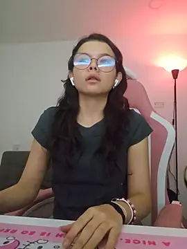azumiichan online show from May 27, 1:04 am