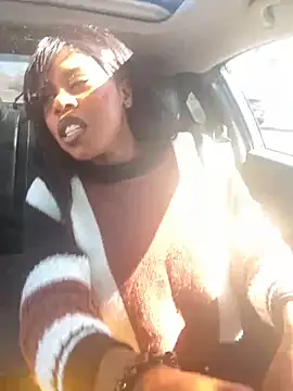 CamGirlLeanna online show from March 7, 7:38 pm