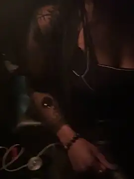 CamGirlLeanna online show from March 2, 1:58 am