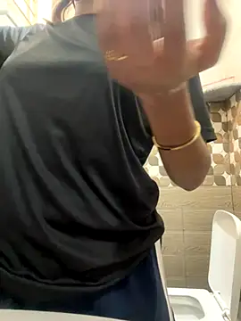 Snapshot of Soniya_776 chatting on November 15, 4:16 am Soniya 776 online show from November 15, 4:16 am