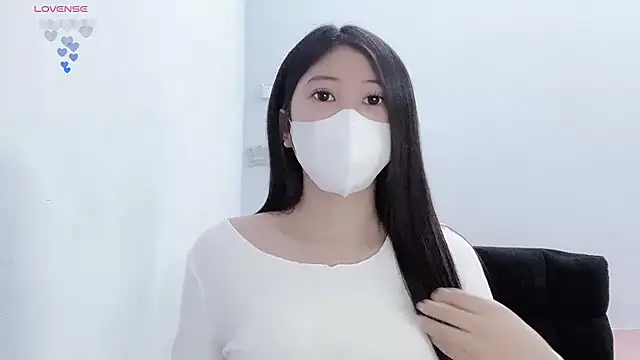 tanhxiu online show from December 20, 2:42 pm