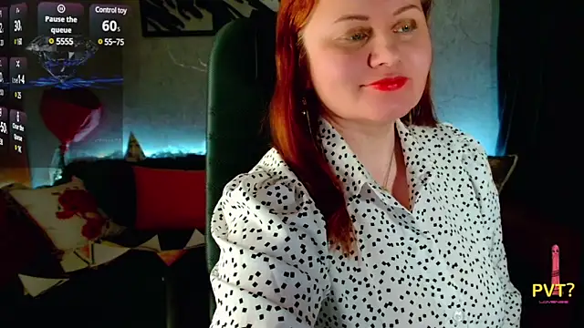 Snapshot of Nikki_March chatting on March 1, 3:49 pm Nikki March online show from March 1, 3:49 pm