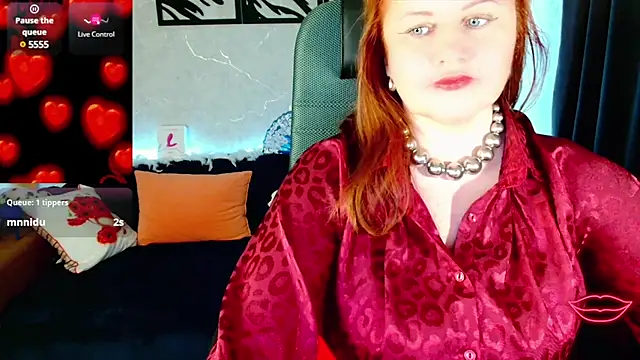 Snapshot of Nikki_March chatting on March 12, 9:44 am Nikki March online show from March 12, 9:44 am