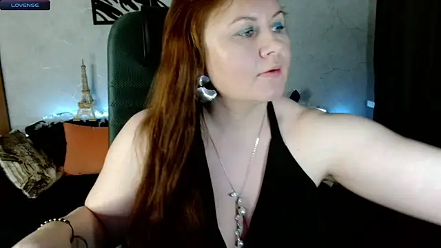 Snapshot of Nikki_March chatting on November 11, 3:40 pm Nikki March online show from November 11, 3:40 pm