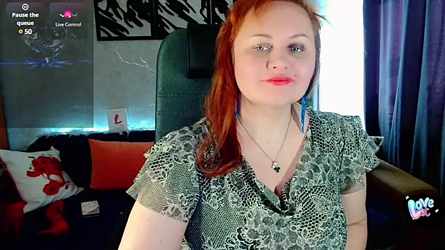 Snapshot of Nikki_March chatting on February 22, 9:23 am Nikki March online show from February 22, 9:23 am
