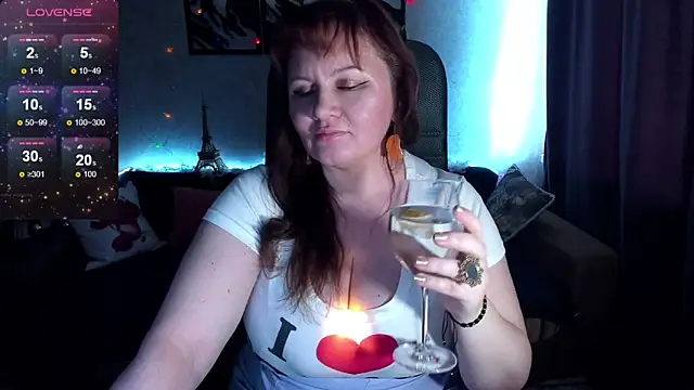 Nikki March online show from May 11, 9:43 am