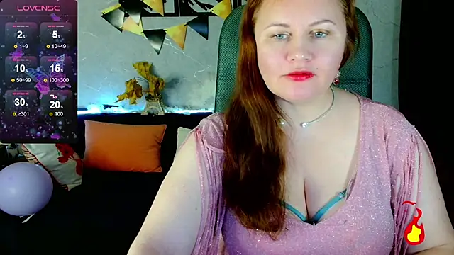 Snapshot of Nikki_March chatting on October 15, 3:42 pm Nikki March online show from October 15, 3:42 pm