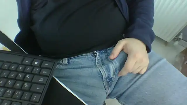Snapshot of Koraymoray15 chatting on March 27, 1:34 pm Koraymoray15 online show from March 27, 1:34 pm