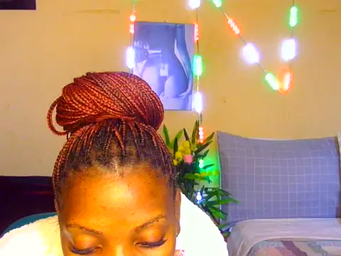 Snapshot of Naughtygal98 chatting on July 17, 4:21 am Naughtygal98 online show from July 17, 4:21 am