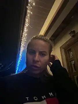 Snapshot of MariaMilan chatting on December 21, 3:36 pm MariaMilan online show from December 21, 3:36 pm