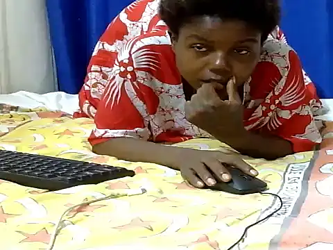 Snapshot of Sexy_kienyeji chatting on March 3, 3:54 pm Sexy kienyeji online show from March 3, 3:54 pm
