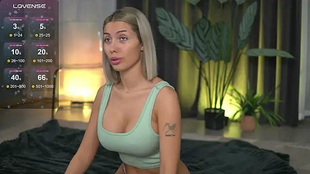 AudreyZanne online show from October 27, 7:31 am