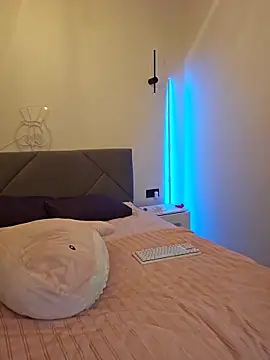 zarina3003 online show from December 18, 11:36 am