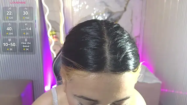 Chiara tay online show from April 11, 7:28 pm